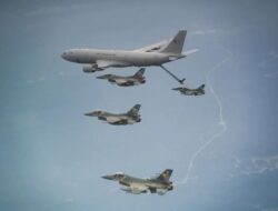 Latma Elang Ausindo 2025: Misi Tempur hingga Air-to-Air Refueling Sukses Digelar di Pekanbaru