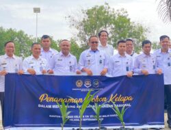 Rutan Karimun Tanam Bibit Kelapa Dukung Program Pemerintah