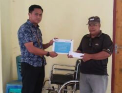PT Timah Serahkan Bantuan Biaya Pengobatan untuk Masyarakat Karimun