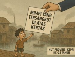 Mimpi yang Tersangkut di Atas Kertas