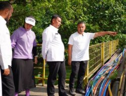 Gubri Wahid Turun Tangan, Atasi Kabel Semrawut di Jembatan Siak I demi Kenyamanan Warga Pekanbaru