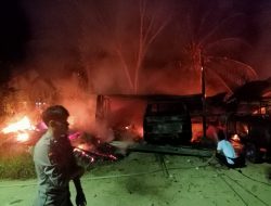 Kerugian Kebakaran Hebat di Moro Capai Rp 250 Juta