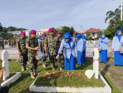 Ziarah TMP Sambut HUT Ke-80 Korps Marinir, Letkol Tomas: Bentuk Penghormatan dan Penghargaan