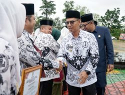 Peringatan HGN 2025 dan HUT Ke-80 PGRI di Karimun Bertabur Penghargaan, ini Daftar Lengkapnya