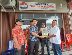 Meriahkan HUT ke-52, Punguan Raja Sonang Berbagi Ratusan Karung Beras ke Warga Karimun dan Donor Darah