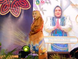 Anggun di Dekrafest Kepri, Erlita Amsakar Pukau Publik Kenakan Batik Barelang