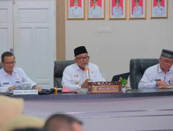 Lis-Raja Tekankan Camat Lurah Wajib Tuntaskan Masalah Masyarakat dan Administrasi
