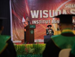 Wisuda IAI Miftahul Ulum, Gubernur Ansar Tekankan Peran SDM Krusial di Era Society 5.0