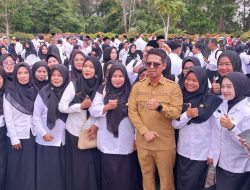 Serahkan 927 SK PPPK Paruh Waktu, Bupati Iskandarsyah Tekankan Pelayanan Maksimal