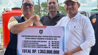 Wagub Nyanyang Serahkan Bantuan Rp1,353 Miliar dari Masyarakat Kepri untuk Korban Banjir Aceh