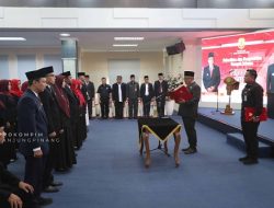 Lantik 14 Pejabat Fungsional, Wali Kota Lis Darmansyah: Jadilah Sumber Solusi dan Inovasi!
