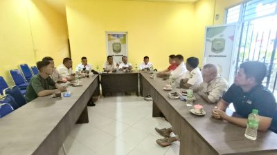 Kunjungi Sekretariat KONI Tanjungpinang, Pengurus KONI Kepri Terima Masukan Pelatih dan Pengcab
