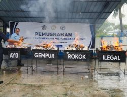 Bea dan Cukai Karimun Bakar Ratusan Ribu Batang Rokok Ilegal