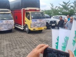 Bantu Korban Bencana Sumatera Barat, Warga IKSB Batam Kirim 7 Truk Logistik dan Uang Tunai
