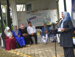 Sentuhan Kasih PKK Kepri dan BKMT: Gelar Khitanan Dhuafa dan Serahkan Paket Stunting untuk 100 Anak Batam