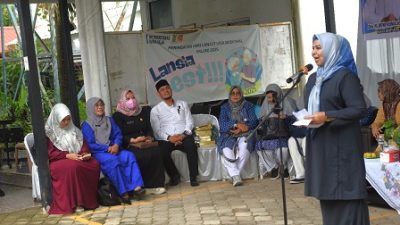 Sentuhan Kasih PKK Kepri dan BKMT: Gelar Khitanan Dhuafa dan Serahkan Paket Stunting untuk 100 Anak Batam