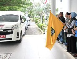Solidaritas Bencana Sumbar, UNRI Kirim Tim dan Salurkan Donasi Rp108 Juta