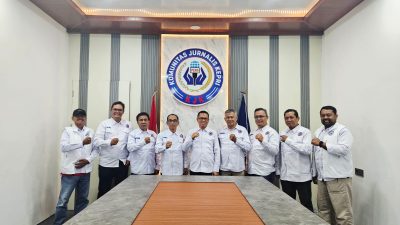HPN 2026: Komunitas Jurnalis Kepri Gelar Aksi Bersih Pantai hingga Tanam Mangrove di Bintan