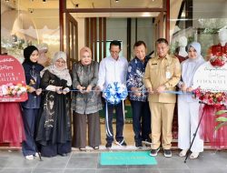 Dukung Pengusaha Muda, Wali Kota Amsakar Resmikan Click Gallery Batam