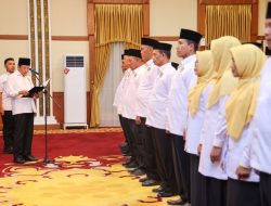 Menag Nasaruddin Umar Kukuhkan Zoztafia Jadi Ketua BP4 Kepri di Malam Isra Mikraj