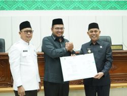 Ketuk Palu! APBD Inhil 2026 Resmi Disahkan, Bupati Herman Fokus pada Akselerasi Kesejahteraan