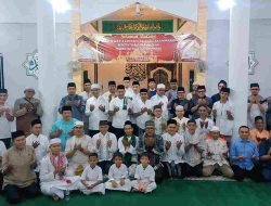 Wako Lis Serahkan Bantuan Operasional Masjid Saat Safari Ramadan Malam ke-24