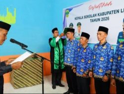 Lantik 4 Kepala Sekolah Baru, Sekda Lingga Tekankan Pentingnya Integritas dan Kedisiplinan