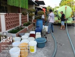 Atasi Kekeringan, Pemko Tanjungpinang Guyur 75 Ton Air Bersih ke Pemukiman Warga