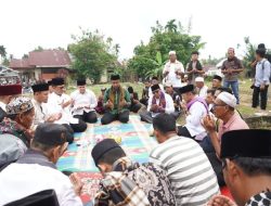 Rayakan Aghi Ayo Onam di Kampar, Sekda Riau Syahrial Abdi Puji Tradisi Makan Bajambau