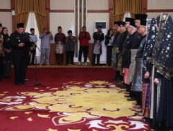 Gubernur Ansar Lantik Dewan Kebudayaan Kepri, Rida K Liamsi Jadi Ketua Umum