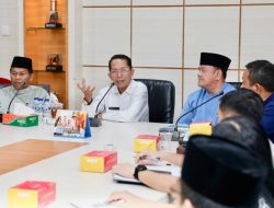 Atasi Sampah dari Hulu ke Hilir, Amsakar Achmad Gandeng Ahli UII Yogyakarta