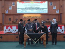 Wali Kota Lis Darmansyah dan DPRD Sahkan Perda Susunan Perangkat Daerah Baru