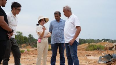 Wakil Kepala BP Batam Li Claudia Chandra Segel Tambang Pasir Ilegal di Kampung Jabi