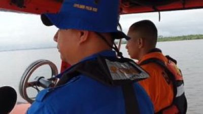 Lompat dari Kapal Dumai Line di Selat Meranti, Seorang Pria Asal Meranti Dilaporkan Hilang