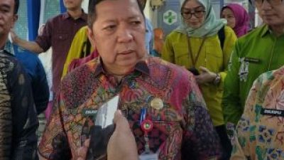 Asisten I Setdaprov Riau Tinjau Vaksinasi 1.700 Calon Jemaah Haji Pekanbaru
