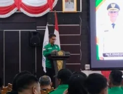 Dukung Kepengurusan Rocky Bawole, Bupati Iskandarsyah Targetkan Voli Karimun Mendunia