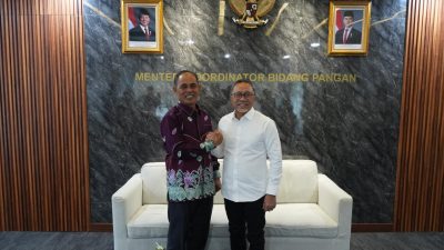 Perjuangkan Nasib Petani, Bupati Inhil Desak Menko Pangan Tetapkan Harga Minimum Kelapa