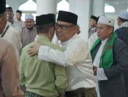 Penuhi Masjid Besar Azzulfa Lingga, Wagub Nyanyang Ajak Umat Muslim Pertebal Solidaritas
