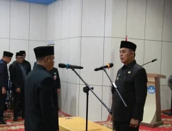 Bupati Herman Ingatkan Integritas dan Disiplin Saat Lantik 44 Kepala Sekolah Se-Inhil