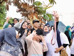 Meski Diguyur Hujan, Amsakar Achmad Pimpin Gema Batam ASRI di Perumahan Garden Raya