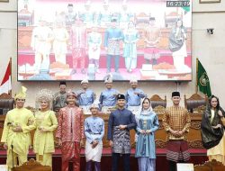 Tok! Perda LAM Kota Batam Resmi Disahkan, Busana Adat Melayu Warnai Sidang Paripurna